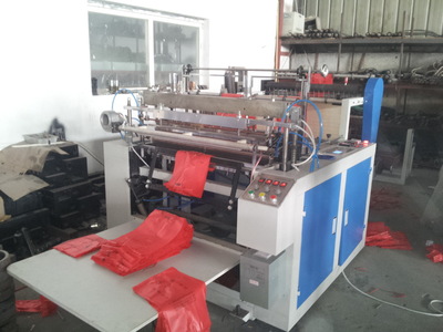 【廠家直銷供應(yīng)優(yōu)質(zhì)【單排】熱封熱切背心袋制袋機(jī) 整套需配沖口機(jī)】?jī)r(jià)格,廠家,圖片,塑料制袋機(jī)械,瑞安市云江塑料機(jī)械-